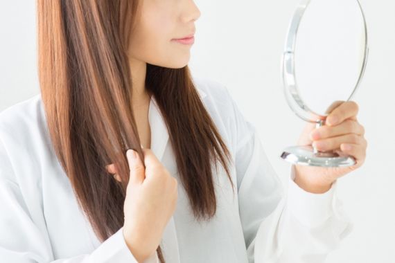 綺麗な髪の女性