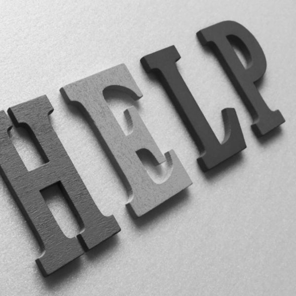 女性のつむじ割れを増毛エクステで隠す。東京増毛エクステ取り扱い美容室